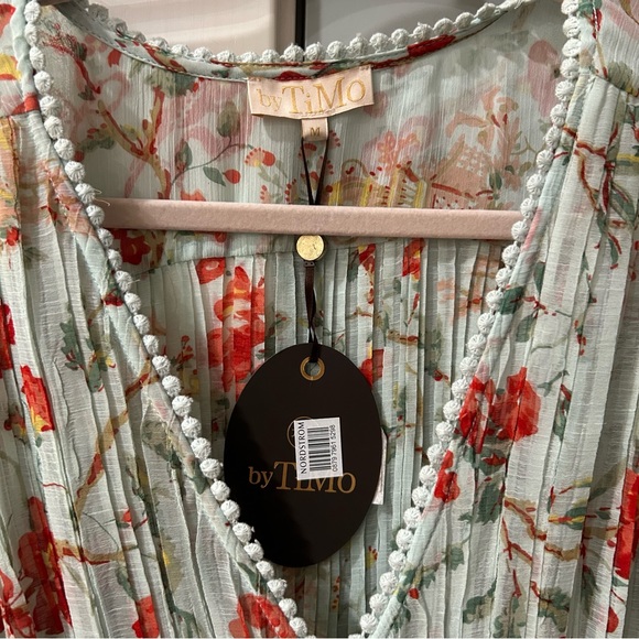 NWT By Timo Plisse Dress Mini Smocked Long Sleeve in Rose Garden Floral - Picture 5 of 6